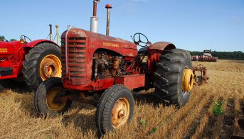 1956 MASSEY-HARRIS 555 WESTERN DIESEL