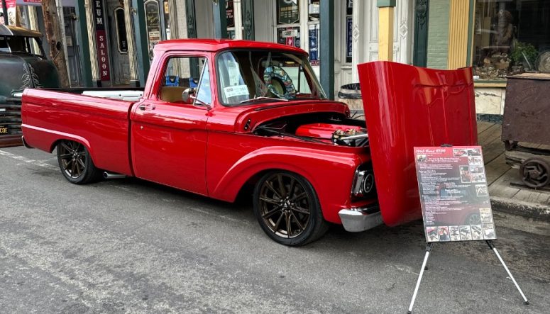 1965 Ford F-100